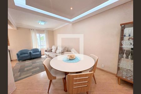 Sala de casa de condomínio à venda com 3 quartos, 110m² em Jardim Shangai, Jundiaí