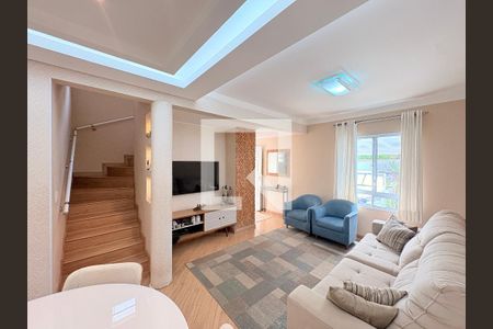 Sala de casa de condomínio à venda com 3 quartos, 110m² em Jardim Shangai, Jundiaí