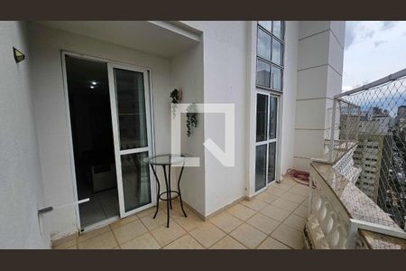 Apartamento para alugar com 3 quartos, 130m² em Setor Bueno, Goiânia