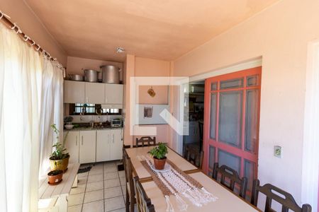 Churrasqueira de casa à venda com 3 quartos, 260m² em Teresópolis, Porto Alegre