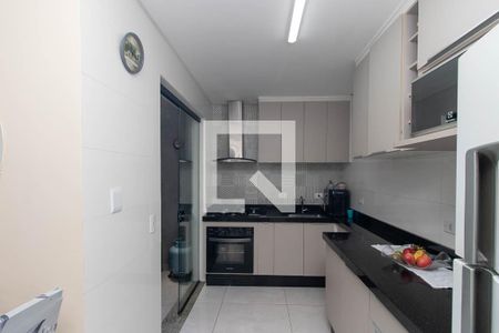 Cozinha de casa de condomínio para alugar com 2 quartos, 55m² em Vila Ede, São Paulo