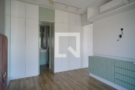Quarto de apartamento à venda com 1 quarto, 73m² em Centro Histórico, Porto Alegre