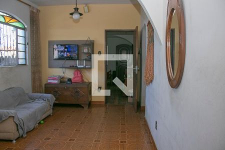 Sala de casa para alugar com 3 quartos, 180m² em Fernão Dias, Belo Horizonte