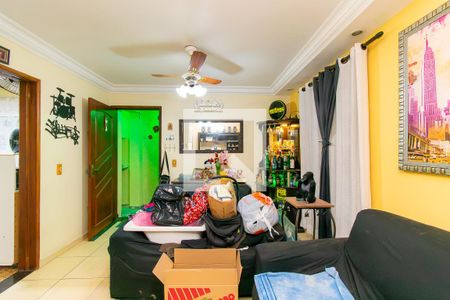 Sala de casa à venda com 5 quartos, 250m² em Parque Residencial Oratorio, São Paulo