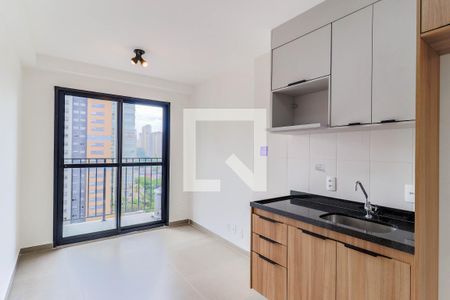 Cozinha de apartamento para alugar com 1 quarto, 27m² em Campo Belo, São Paulo