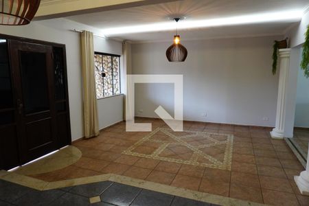 Sala de TV de casa para alugar com 4 quartos, 416m² em Vila Nossa Senhora de Fatima, Americana