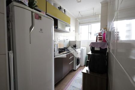 Cozinha de apartamento à venda com 2 quartos, 47m² em Vila Eldizia, Santo André