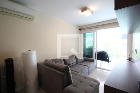 Sala de apartamento para alugar com 2 quartos, 82m² em Barra da Tijuca, Rio de Janeiro