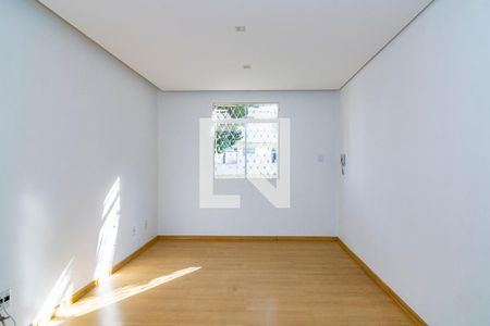 Sala de apartamento para alugar com 3 quartos, 86m² em Padre Eustáquio, Belo Horizonte