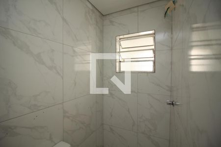 Banheiro de casa para alugar com 1 quarto, 50m² em Vila Independencia, São Paulo