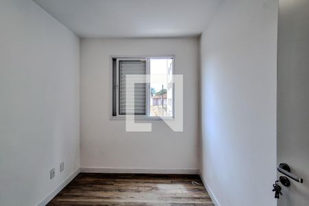 Quarto 1 de apartamento para alugar com 2 quartos, 45m² em Vila Monumento, São Paulo