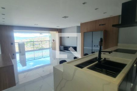 Sala com varanda gourmet de apartamento à venda com 3 quartos, 106m² em Jardim Flor da Montanha, Guarulhos