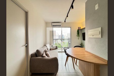 Sala/Cozinha de apartamento para alugar com 1 quarto, 27m² em Moema, São Paulo