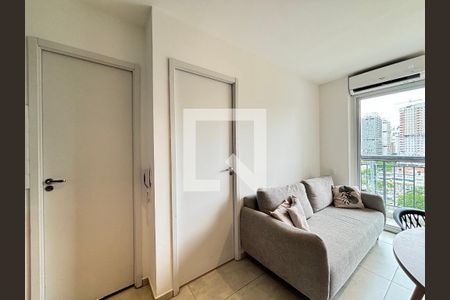 Sala/Cozinha de apartamento para alugar com 1 quarto, 27m² em Moema, São Paulo