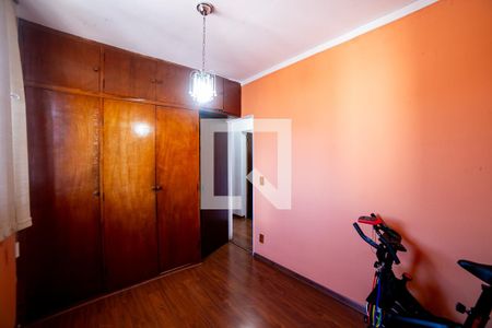 Quarto 1 de apartamento à venda com 3 quartos, 53m² em Sagrada Família, Belo Horizonte