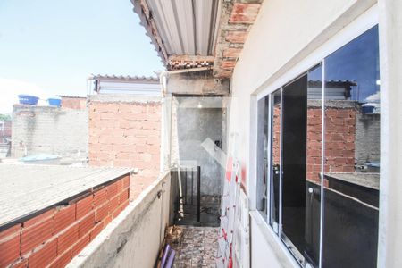 Varanda / Acesso de casa de condomínio para alugar com 1 quarto, 45m² em Santos Dumont, Nilópolis