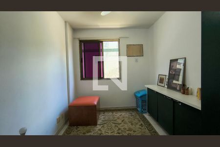 Quarto  de apartamento para alugar com 2 quartos, 68m² em Vargem Pequena, Rio de Janeiro