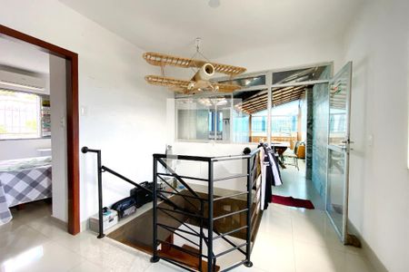 Sala de Estar de apartamento à venda com 4 quartos, 220m² em Santo Antônio, Belo Horizonte