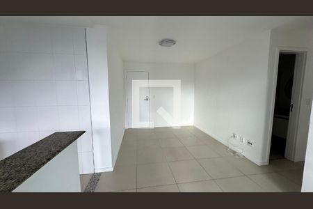 Apartamento para alugar com 3 quartos, 80m² em Recreio dos Bandeirantes, Rio de Janeiro