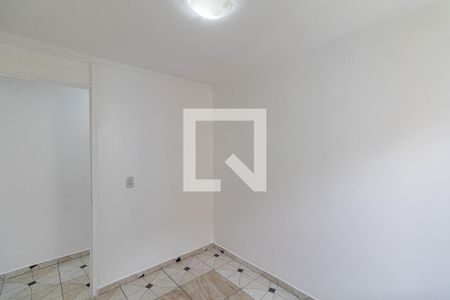 Quarto 1 de apartamento para alugar com 2 quartos, 48m² em Vila Jacuí, São Paulo