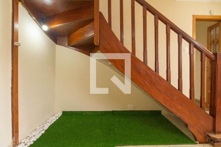 Escadas de casa à venda com 2 quartos, 150m² em Vila Mariana, São Paulo