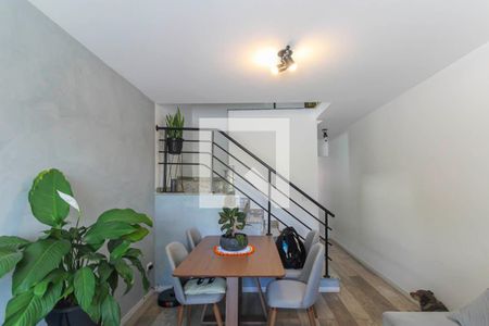 Sala de casa de condomínio à venda com 2 quartos, 123m² em Vila Alpina, São Paulo