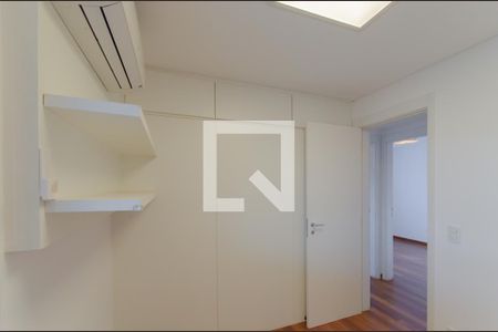 Quarto de apartamento à venda com 3 quartos, 127m² em Jardim da Gloria, São Paulo