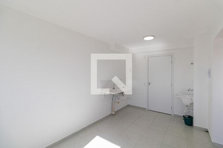 Sala/Cozinha/Área de Serviço  de apartamento para alugar com 2 quartos, 34m² em Jardim Soares, São Paulo
