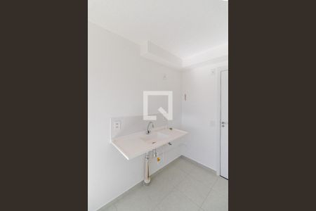 Sala/Cozinha/Área de Serviço  de apartamento para alugar com 2 quartos, 34m² em Jardim Soares, São Paulo