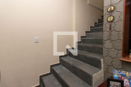 Escada de casa à venda com 4 quartos, 174m² em Jardim Brasil (zona Norte), São Paulo