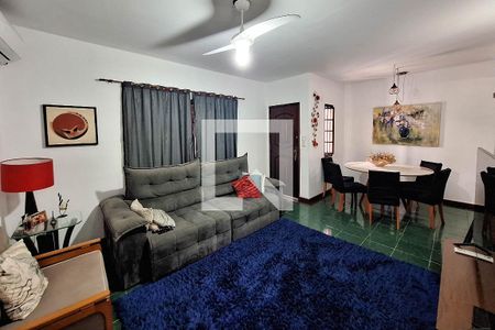 Sala de casa à venda com 3 quartos, 155m² em Santa Rosa, Niterói