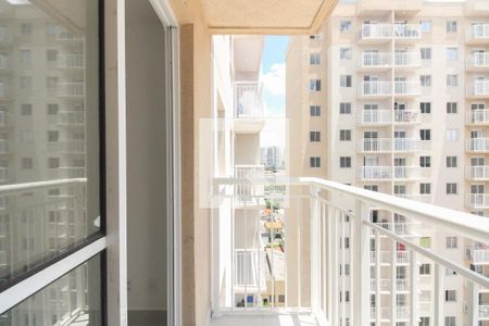 Varanda  de apartamento para alugar com 1 quarto, 28m² em Guaiauna, São Paulo