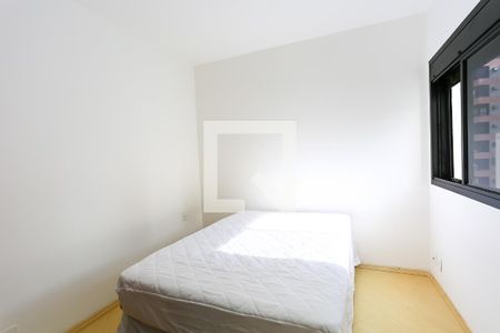 Quarto  de kitnet/studio para alugar com 1 quarto, 42m² em Morumbi, São Paulo