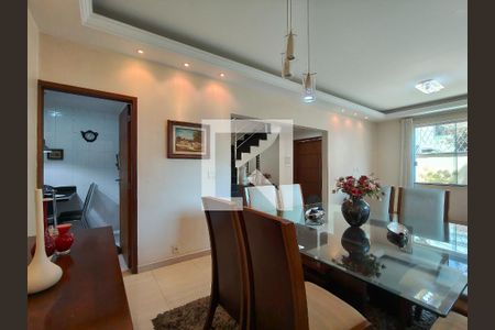 Sala de casa à venda com 3 quartos, 180m² em Praça da Bandeira, Rio de Janeiro