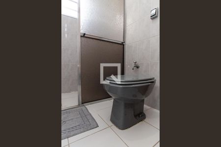 Banheiro da Suíte de casa à venda com 3 quartos, 130m² em Vila Nova Mazzei, São Paulo