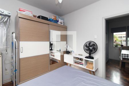 Quarto 1 de apartamento à venda com 2 quartos, 64m² em Santo Antônio, Porto Alegre