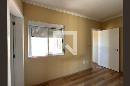 Suíte  de casa à venda com 3 quartos, 200m² em Vila Miriam, São Paulo