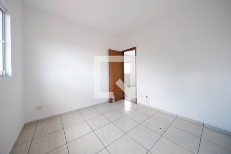 Quarto 2 de casa para alugar com 2 quartos, 60m² em Vila Nhocuné, São Paulo