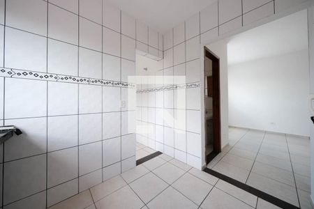 Cozinha e Área de Serviço de casa para alugar com 2 quartos, 60m² em Vila Nhocuné, São Paulo