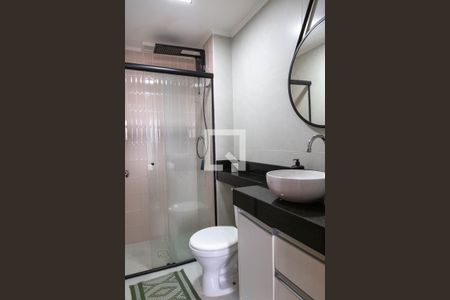 Banheiro de kitnet/studio para alugar com 1 quarto, 34m² em Vila Galvão, Guarulhos