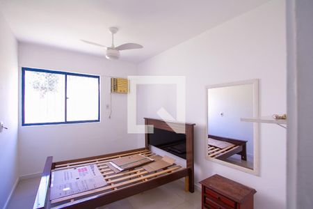 Quarto 2 de apartamento para alugar com 2 quartos, 65m² em Colubandê, São Gonçalo