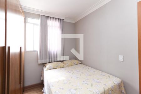 Apartamento à venda com 2 quartos, 44m² em Califórnia, Contagem