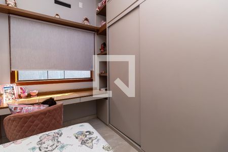 Quarto 1 de casa à venda com 3 quartos, 200m² em Jaqueline, Belo Horizonte