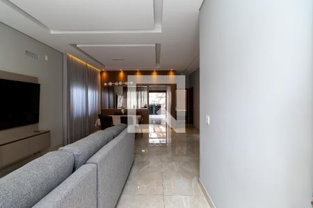 Sala de casa à venda com 3 quartos, 200m² em Jaqueline, Belo Horizonte