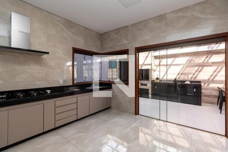Cozinha de casa à venda com 3 quartos, 200m² em Jaqueline, Belo Horizonte