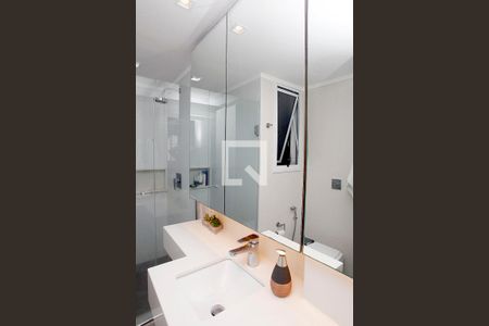 Banheiro de apartamento para alugar com 1 quarto, 44m² em Centro Histórico, Porto Alegre