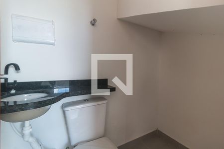 Lavabo de casa de condomínio para alugar com 3 quartos, 88m² em Vila Suissa, Mogi das Cruzes
