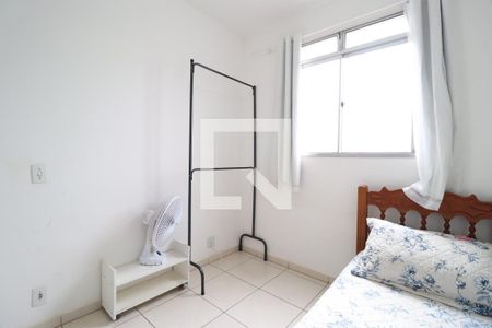 Quarto 1 de apartamento para alugar com 2 quartos, 44m² em Gávea, Uberlândia