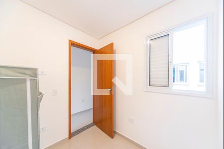 Quarto 1 de apartamento para alugar com 2 quartos, 57m² em Jardim Santo Antônio, Santo André