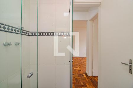 Banheiro de apartamento à venda com 1 quarto, 50m² em Jardim Dona Leopoldina, Porto Alegre